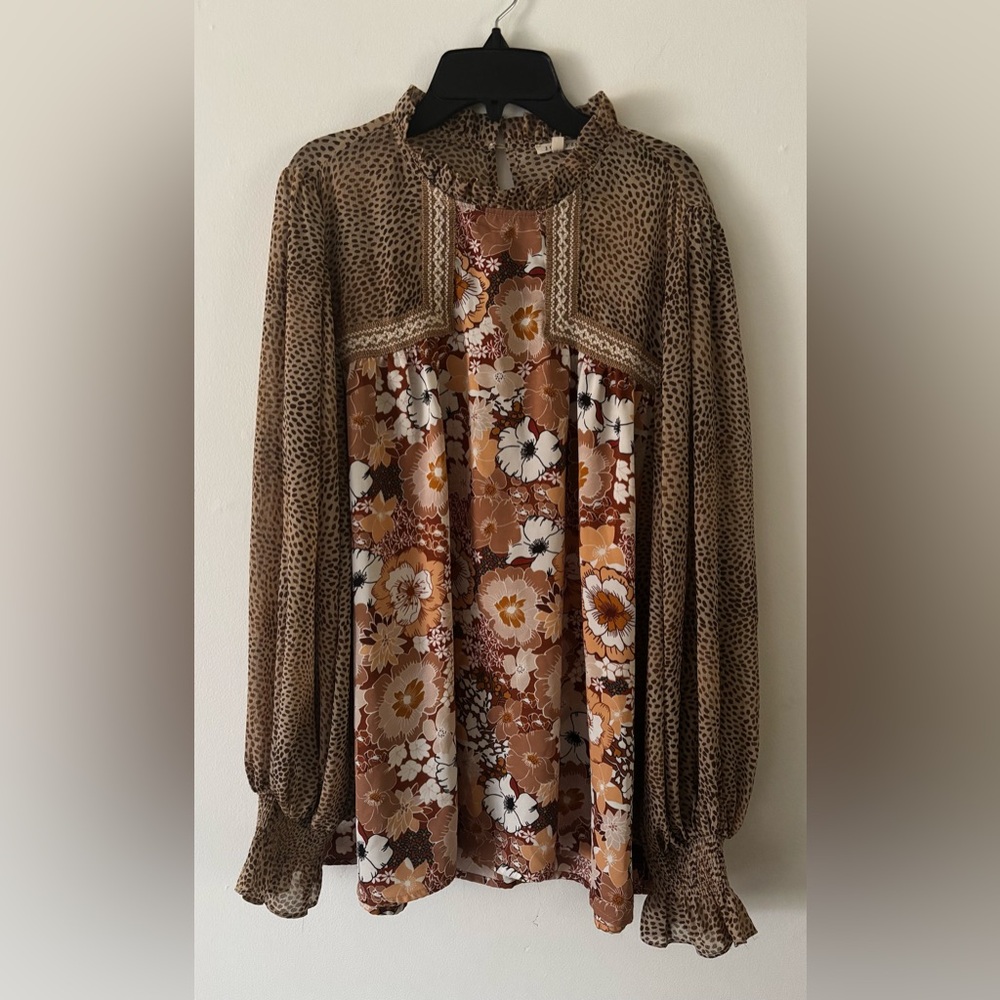 JODIFL Brown Floral Blouse